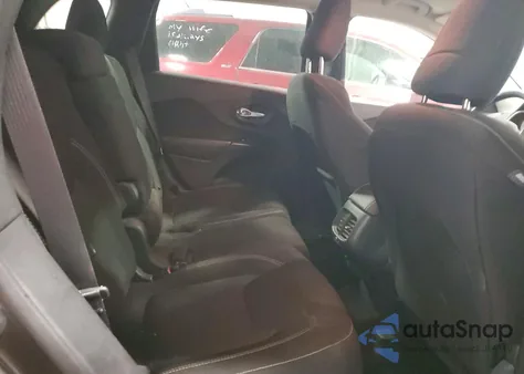 2016 Jeep Cherokee Latitude from USA, damaged, VIN 1C4PJMCS6GW251676